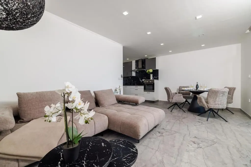 Panorama Residence Crikvenica 0*,  Κροατία